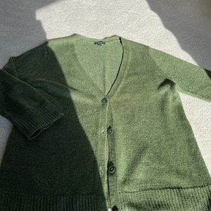 Worn once!  Talbots Womens Lightweight Sweater Cardigan  Forest Green  L